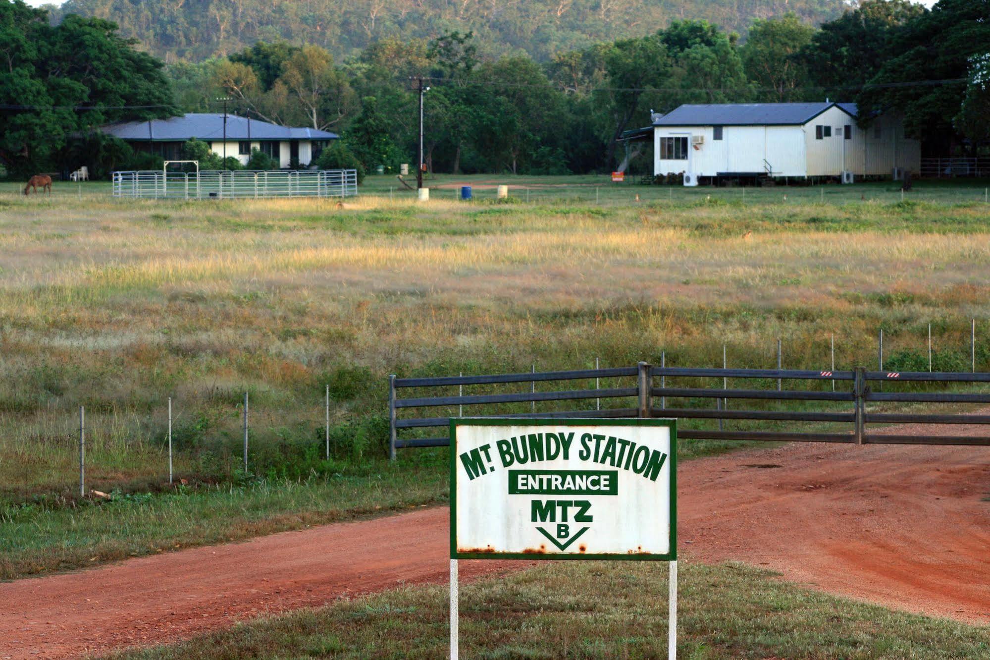 Mount Bundy Station Cabaña Batchelor Exterior foto